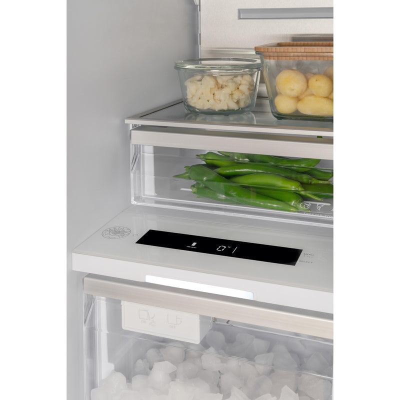 Bertazzoni 8.6 cu. ft Upright Freezer REF18FCBIPRV IMAGE 3