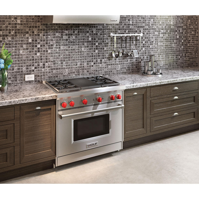 Wolf 36-inch Freestanding Gas Range with Convection GR364C IMAGE 5