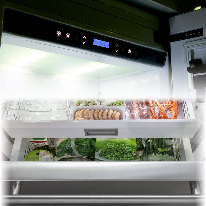 Fhiaba 24-inch, 12.1 cu. ft. Counter-Depth Bottom Freezer Refrigerator BI24B-LO IMAGE 6